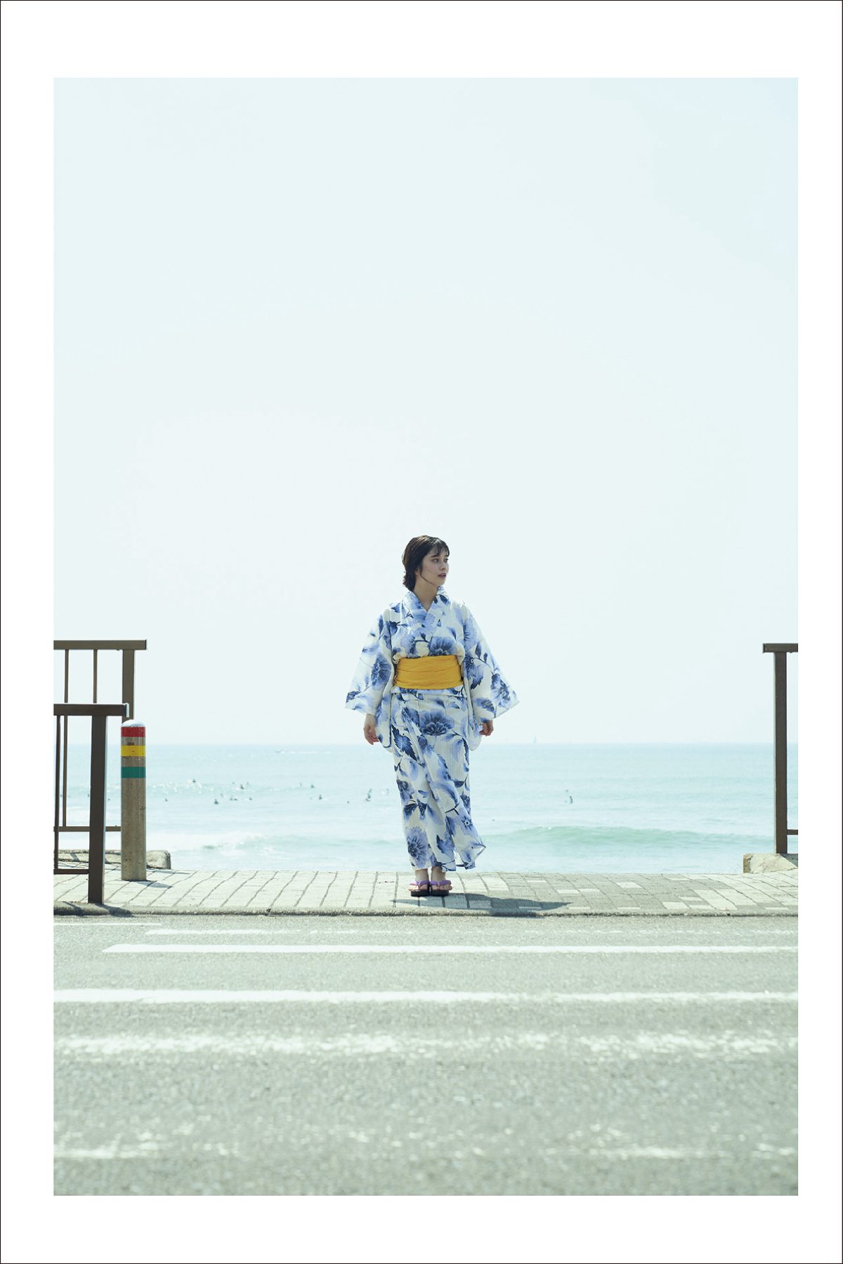 Platinum FLASH Photobook 2021 09 10 Sakurako Okubo 大久保桜子 Glitter shimmer きらめき、ゆらめく 0029 9467189815.jpg