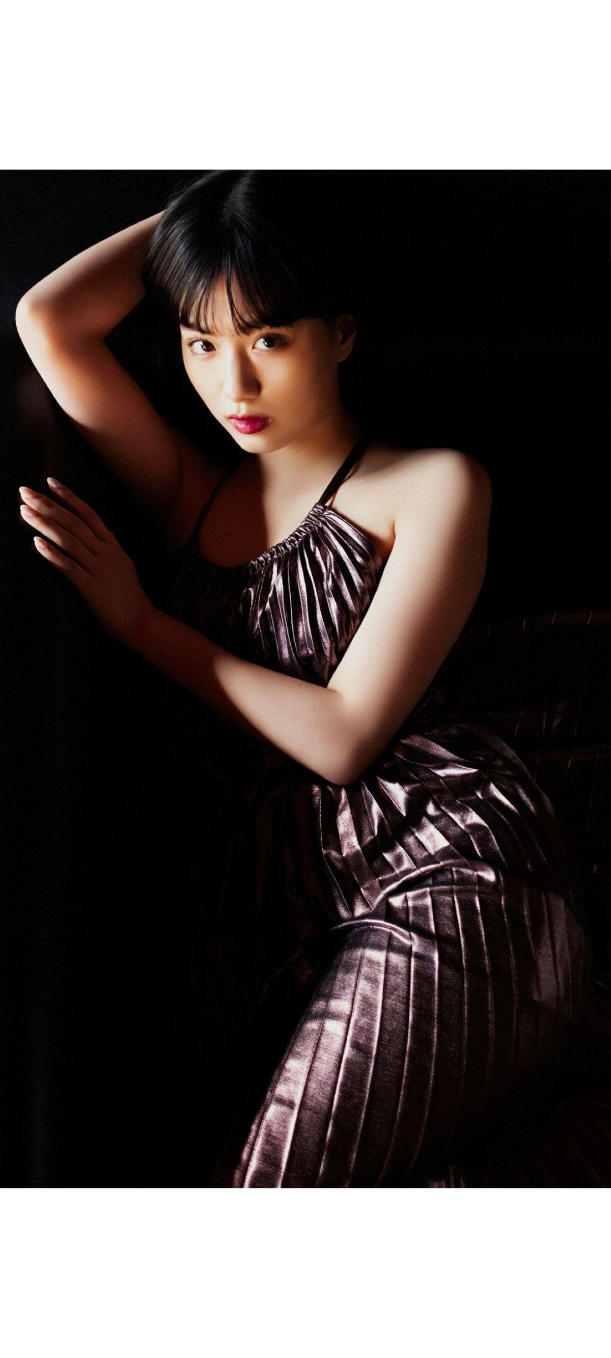 Weekly Photobook 2020 12 07 Noa Tsurushima 鶴嶋乃愛 A natural actress 生まれながらにして女優 0045 6411977944.jpg