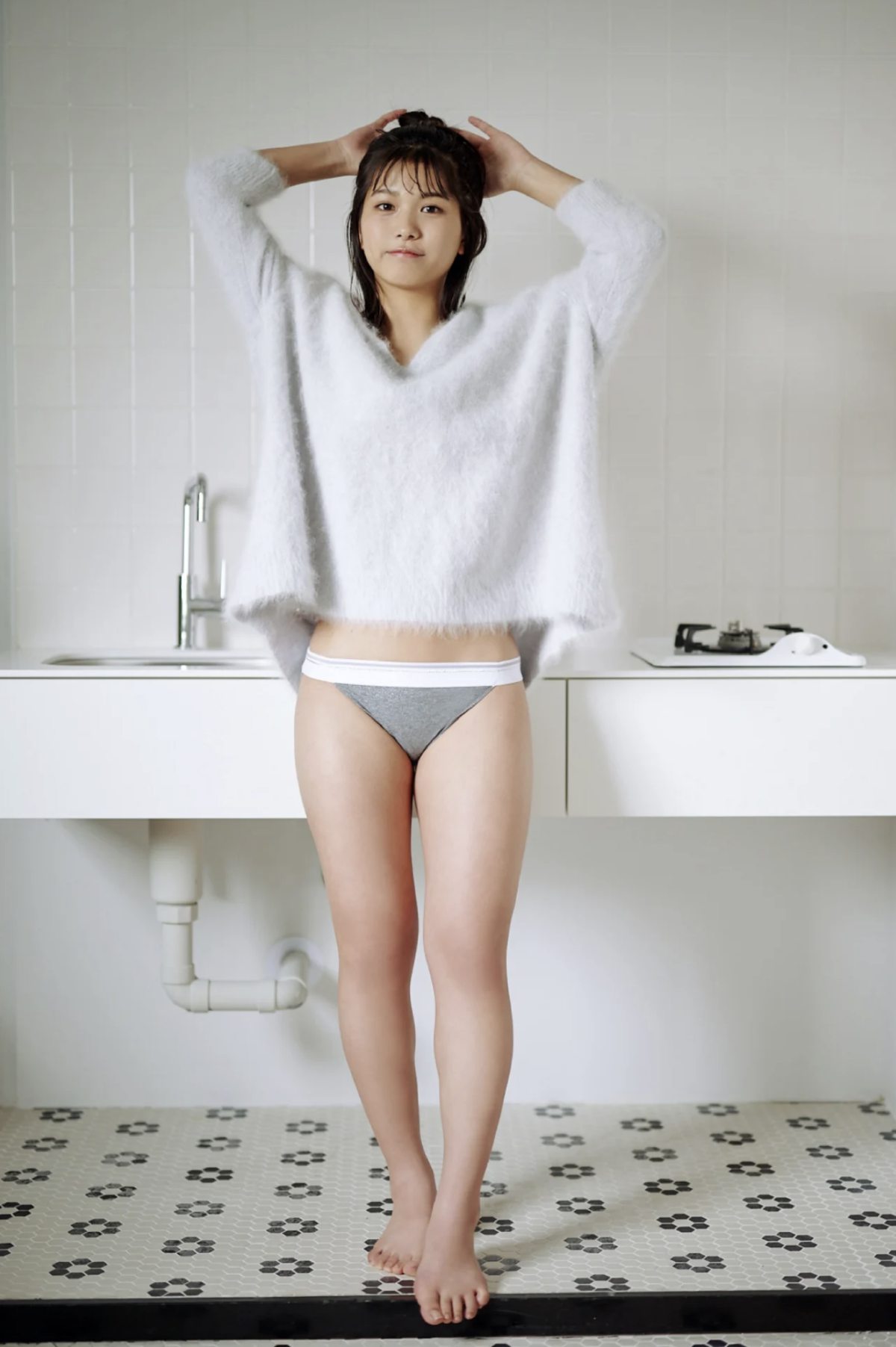 FRIDAY Digital Photobook Nanami Asahi 朝日ななみ 22 year old innocent bikini 22 歳の純真ビキニ 2021 06 04 0049 9695045219.jpg