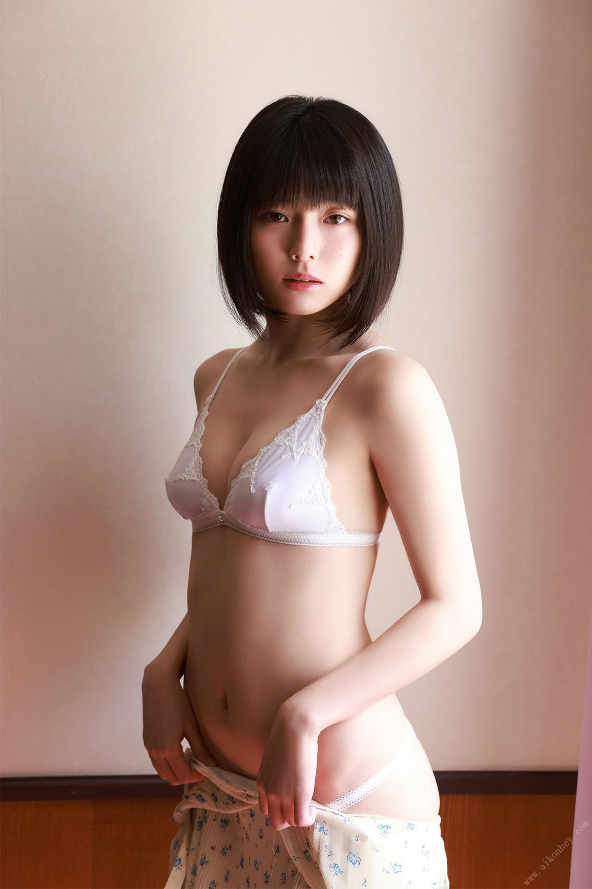 FRIDAY Digital Photobook Tsubasa Hazuki 葉月つばさ Miobiki Vol 1 澪引き Vol 1 2022 07 01 0017 0049520872.jpg