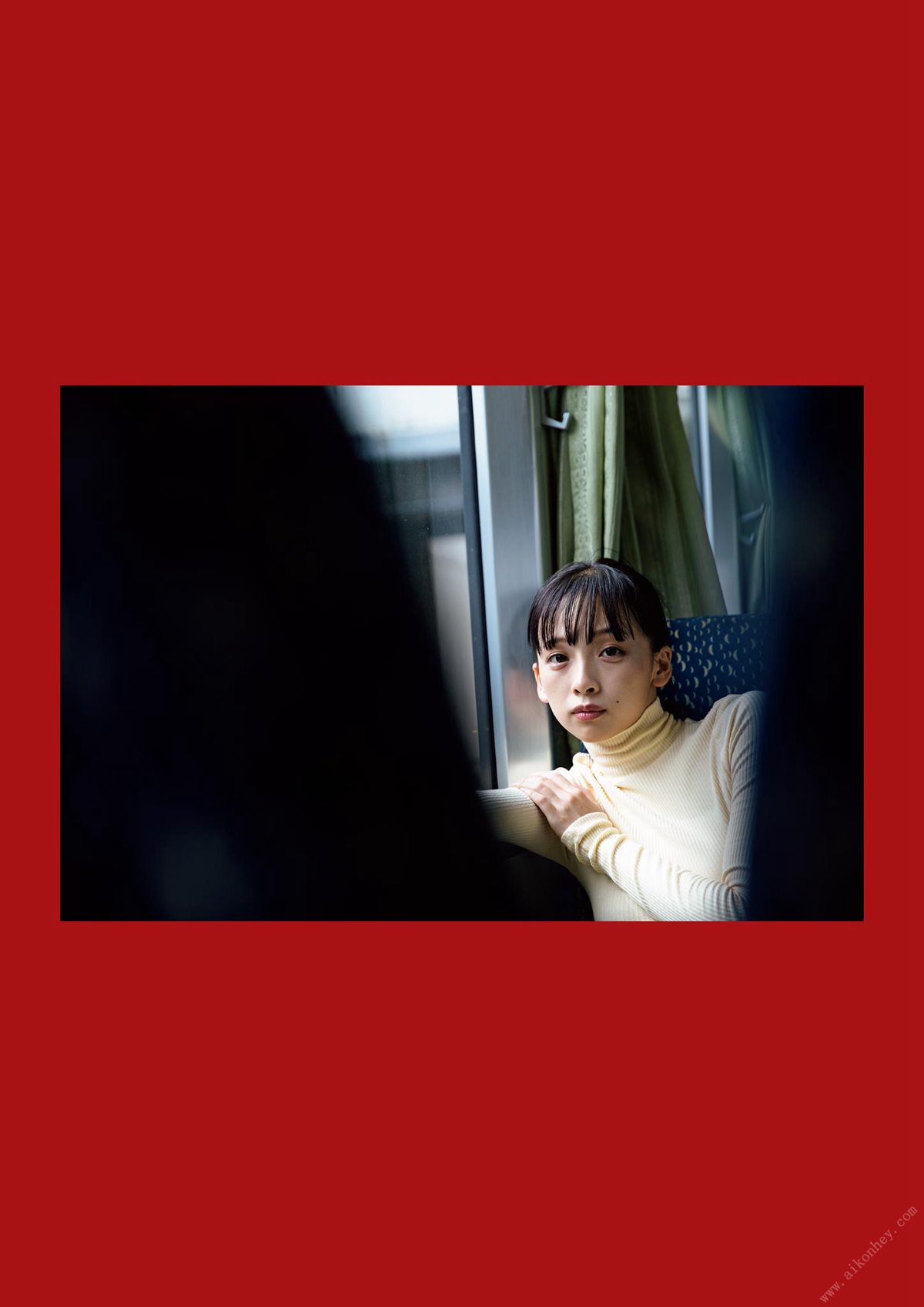Monthly Photobook Asuka Hanamura 華村あすか Now 今 2022 02 05 0011 2571291881.jpg