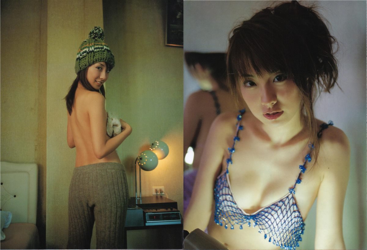 Photobook Azusa Yamamoto 山本梓 as a girl アズ ア ガール 2004 05 08 0040 7949225630.jpg