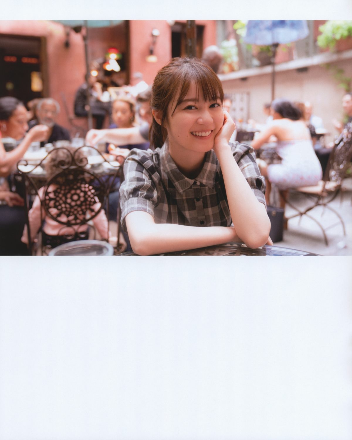 Photobook Ikuta Erika 2nd Photobook Intermission Nogizaka46 Bonus Postcard 生田絵梨花写真集 インターミッション 0013 9946029463.jpg