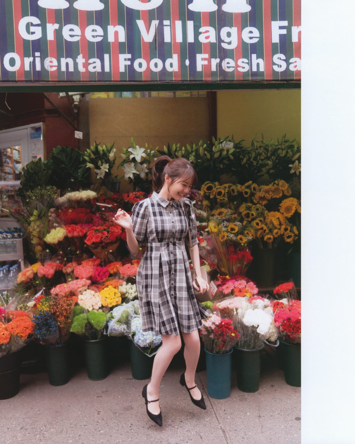 Photobook Ikuta Erika 2nd Photobook Intermission Nogizaka46 Bonus Postcard 生田絵梨花写真集 インターミッション 0015 2811513337.jpg