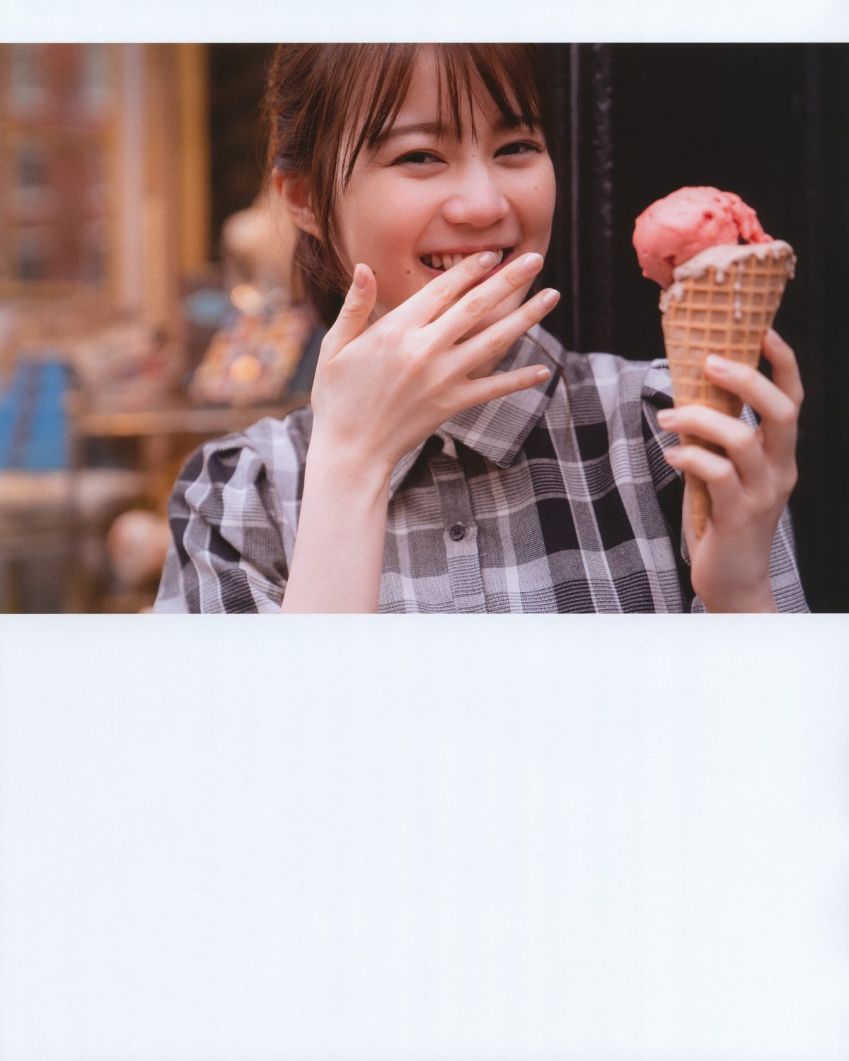 Photobook Ikuta Erika 2nd Photobook Intermission Nogizaka46 Bonus Postcard 生田絵梨花写真集 インターミッション 0021 5773176687.jpg