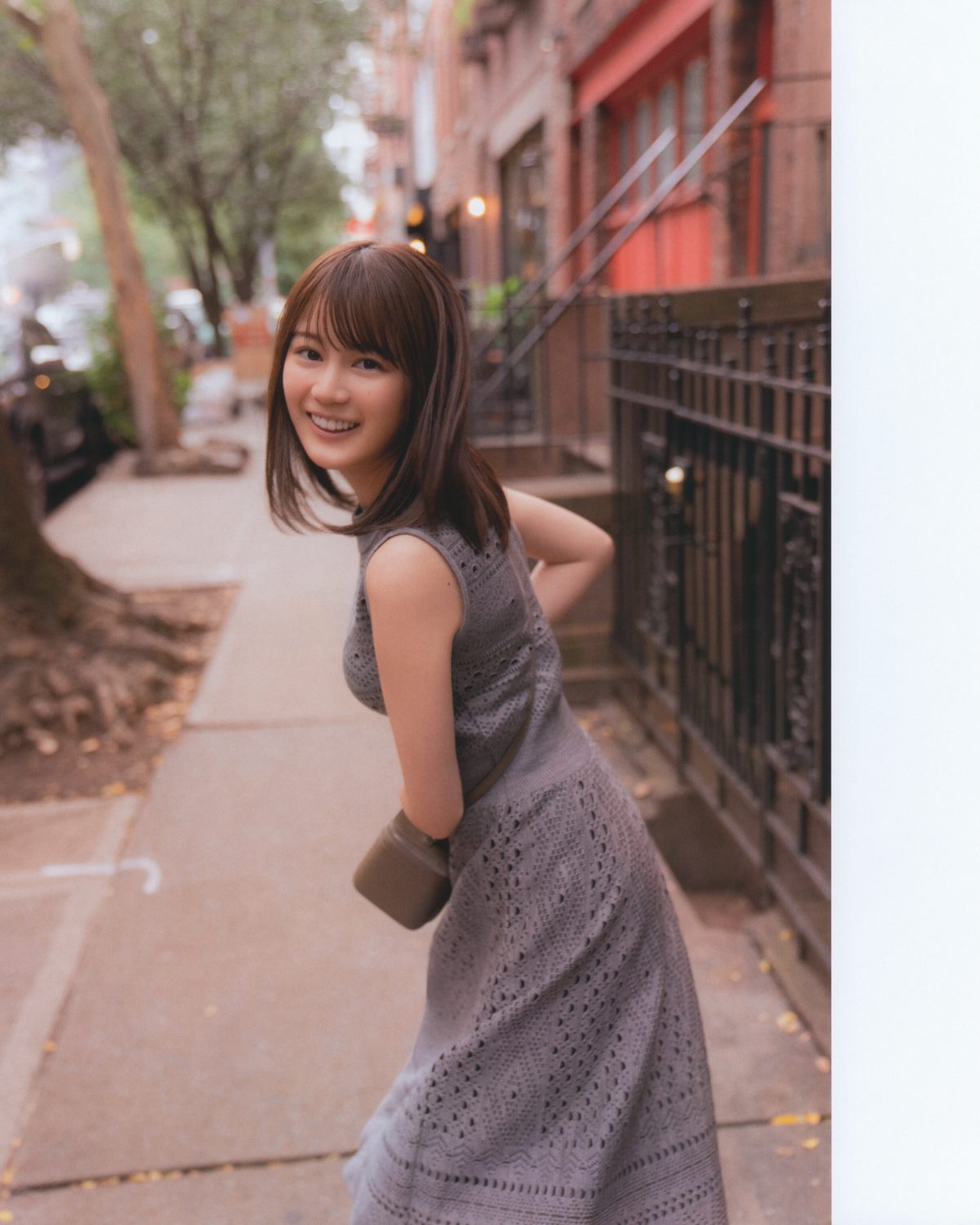Photobook Ikuta Erika 2nd Photobook Intermission Nogizaka46 Bonus Postcard 生田絵梨花写真集 インターミッション 0055 0562512695.jpg