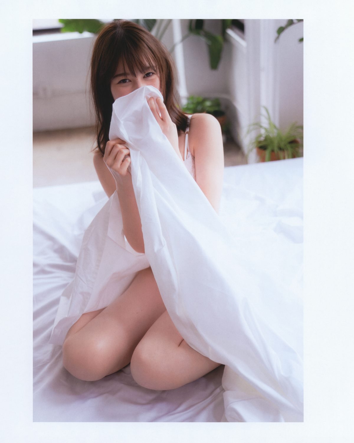 Photobook Ikuta Erika 2nd Photobook Intermission Nogizaka46 Bonus Postcard 生田絵梨花写真集 インターミッション 0092 1728100611.jpg