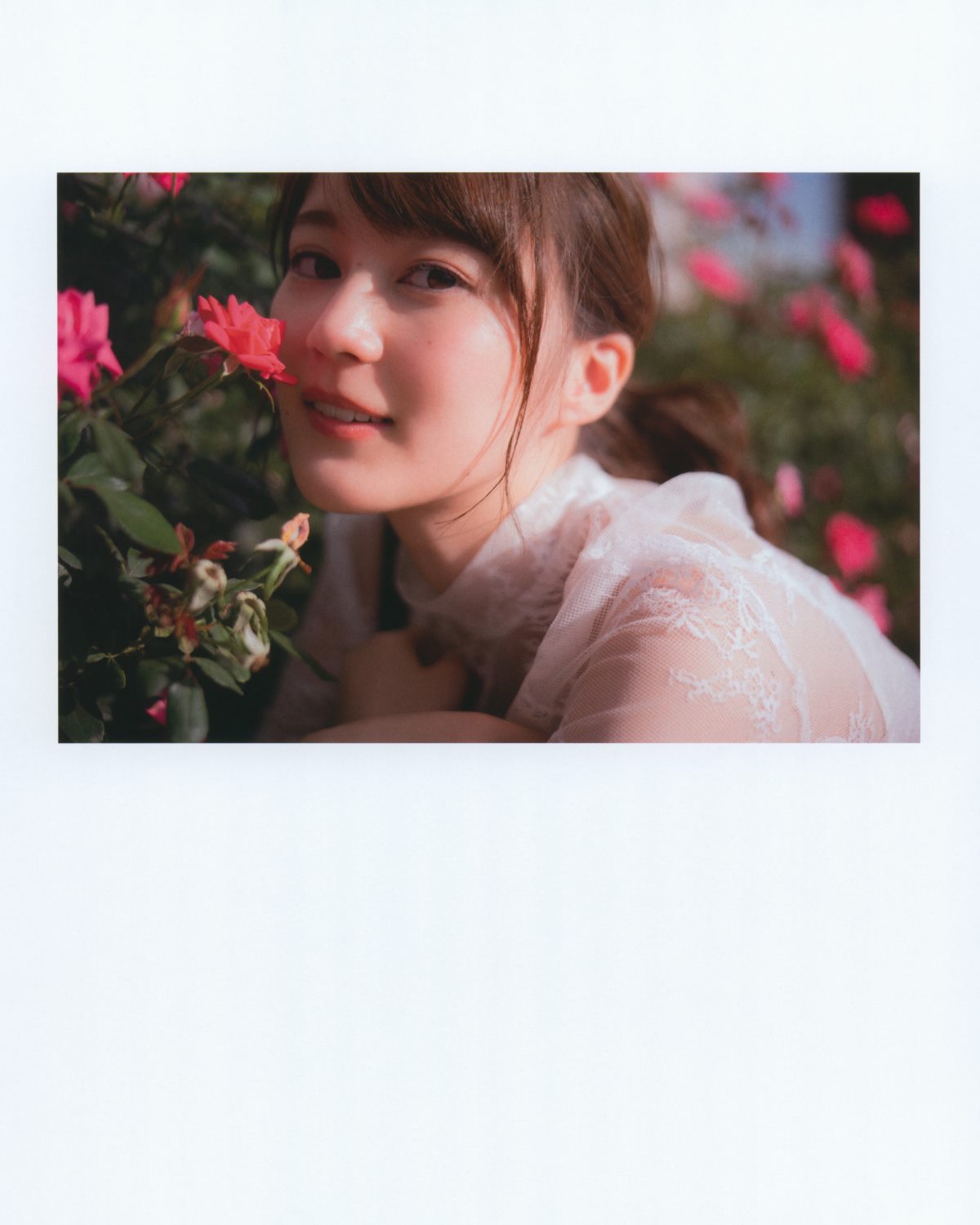 Photobook Ikuta Erika 2nd Photobook Intermission Nogizaka46 Bonus Postcard 生田絵梨花写真集 インターミッション 0125 2955976519.jpg