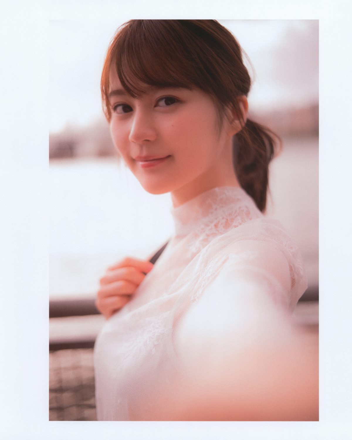 Photobook Ikuta Erika 2nd Photobook Intermission Nogizaka46 Bonus Postcard 生田絵梨花写真集 インターミッション 0126 2625181435.jpg