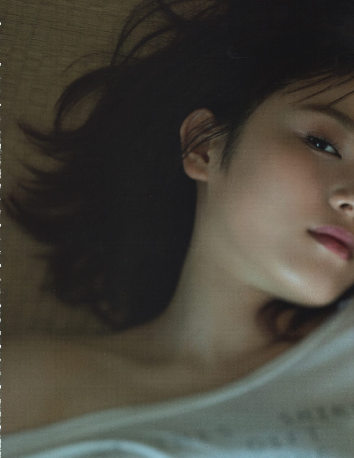 Photobook Keyakizaka46 Photobook – 21nin no Mikansei 欅坂46 ファースト写真集 21人の未完成 A 0007 4604805487.jpg