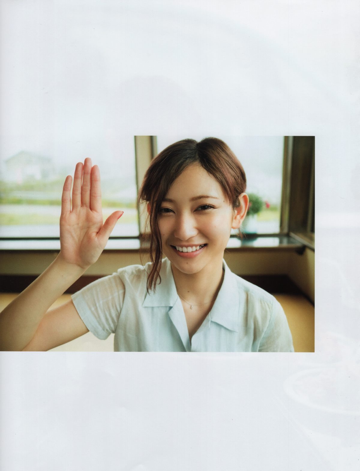 Photobook Keyakizaka46 Photobook – 21nin no Mikansei 欅坂46 ファースト写真集 21人の未完成 B 0015 7588936675.jpg