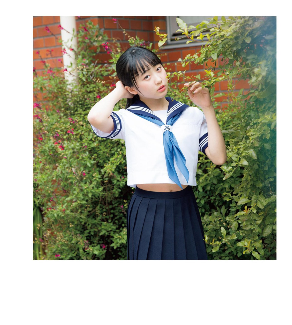 Photobook Miyu Honda 本田望結 JUNIOR HIGH SCHOOL DAYS 2020 04 30 0042 5425576629.jpg