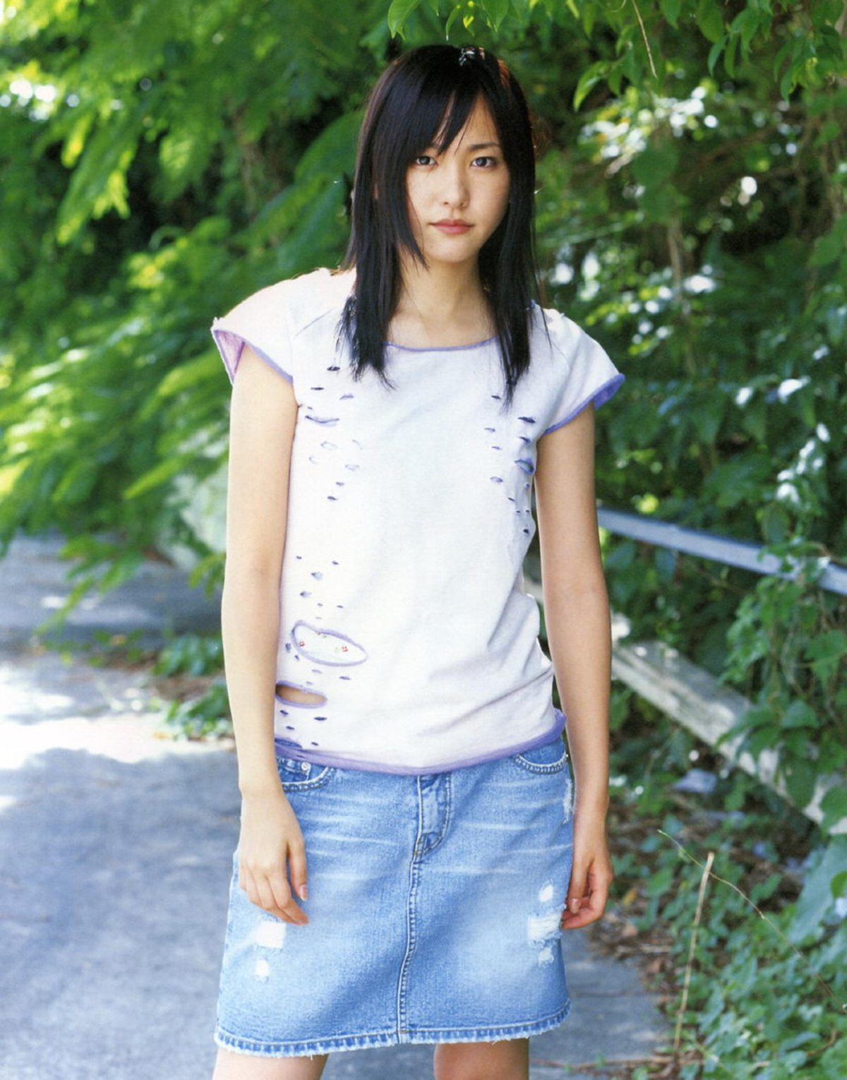 Photobook Yui Aragaki 新垣結衣 Chura Chura ちゅら ちゅら 2006 03 03 0072 7820089021.jpg