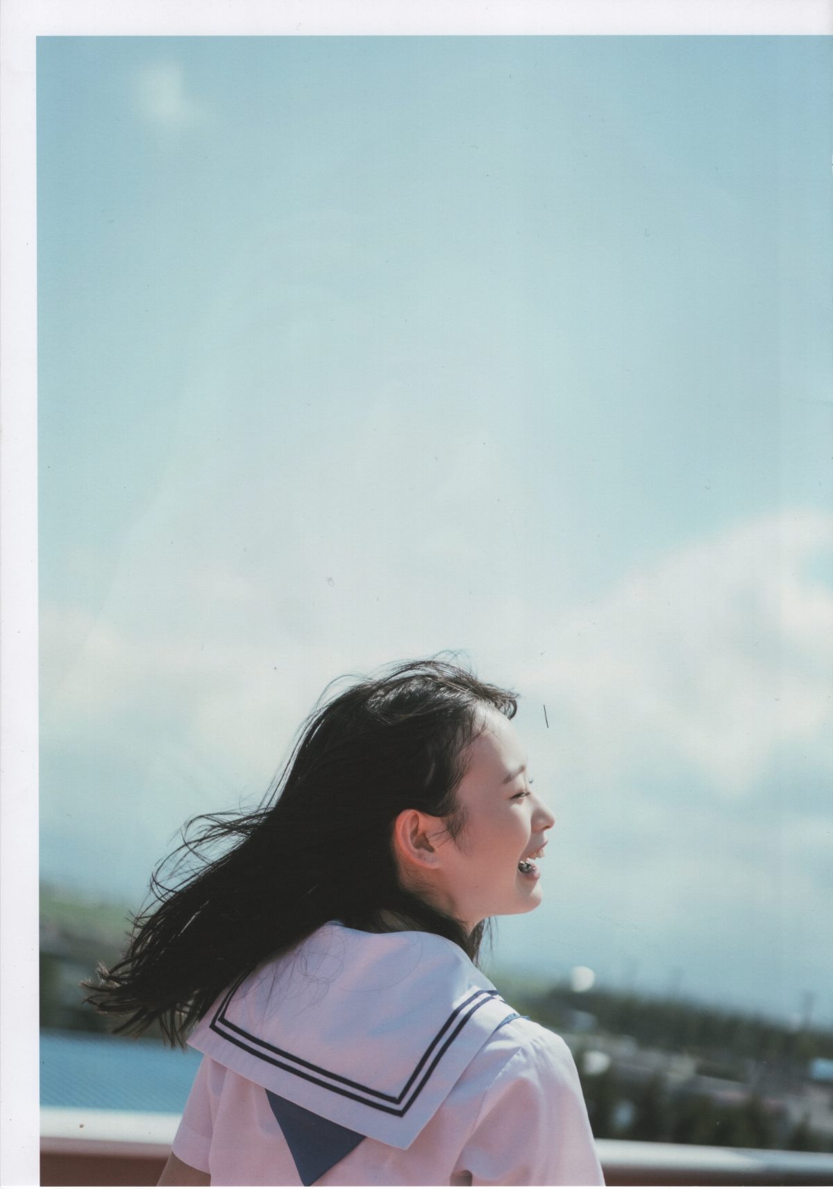 Photobook Yui Yokoyama 横山結衣 1st Photobook Immature Light 未熟な光 2021 02 22 0003 9280141176.jpg