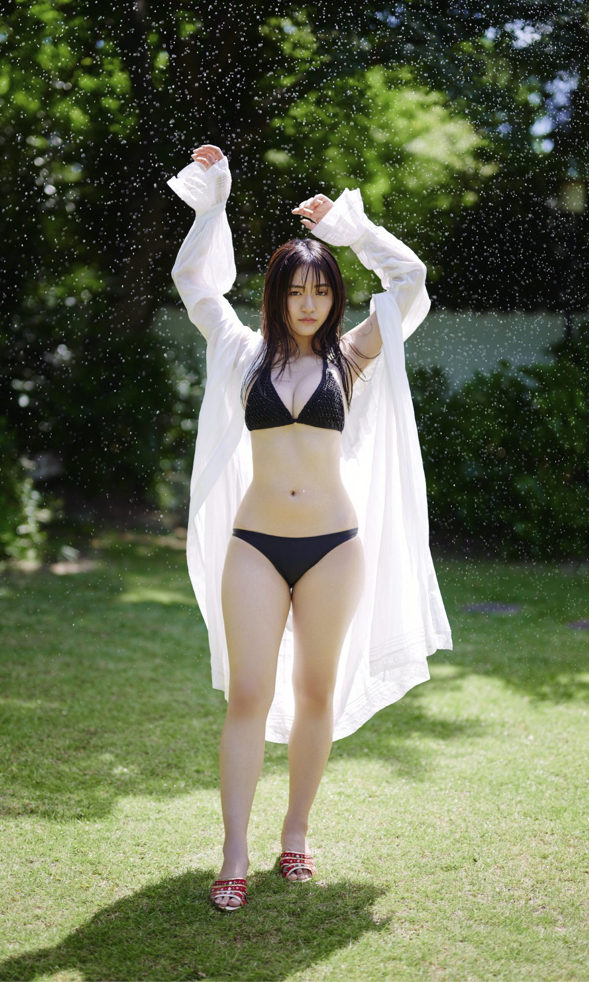 Weekly Photobook Runa Toyoda 豊田ルナ The magic of summer 夏の魔法 2022 08 08 0044 5785340067.jpg