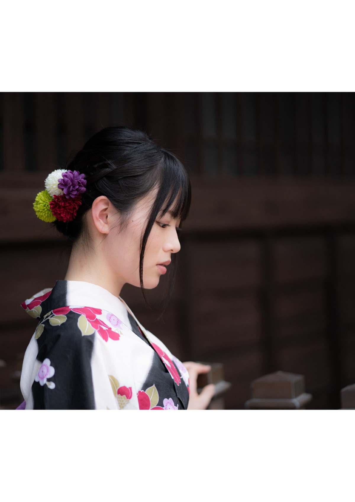 Photobook 2021 03 20 Yukina Shida 志田雪奈 Lovey Dovey Kimono Date 0015 5136916880.jpg
