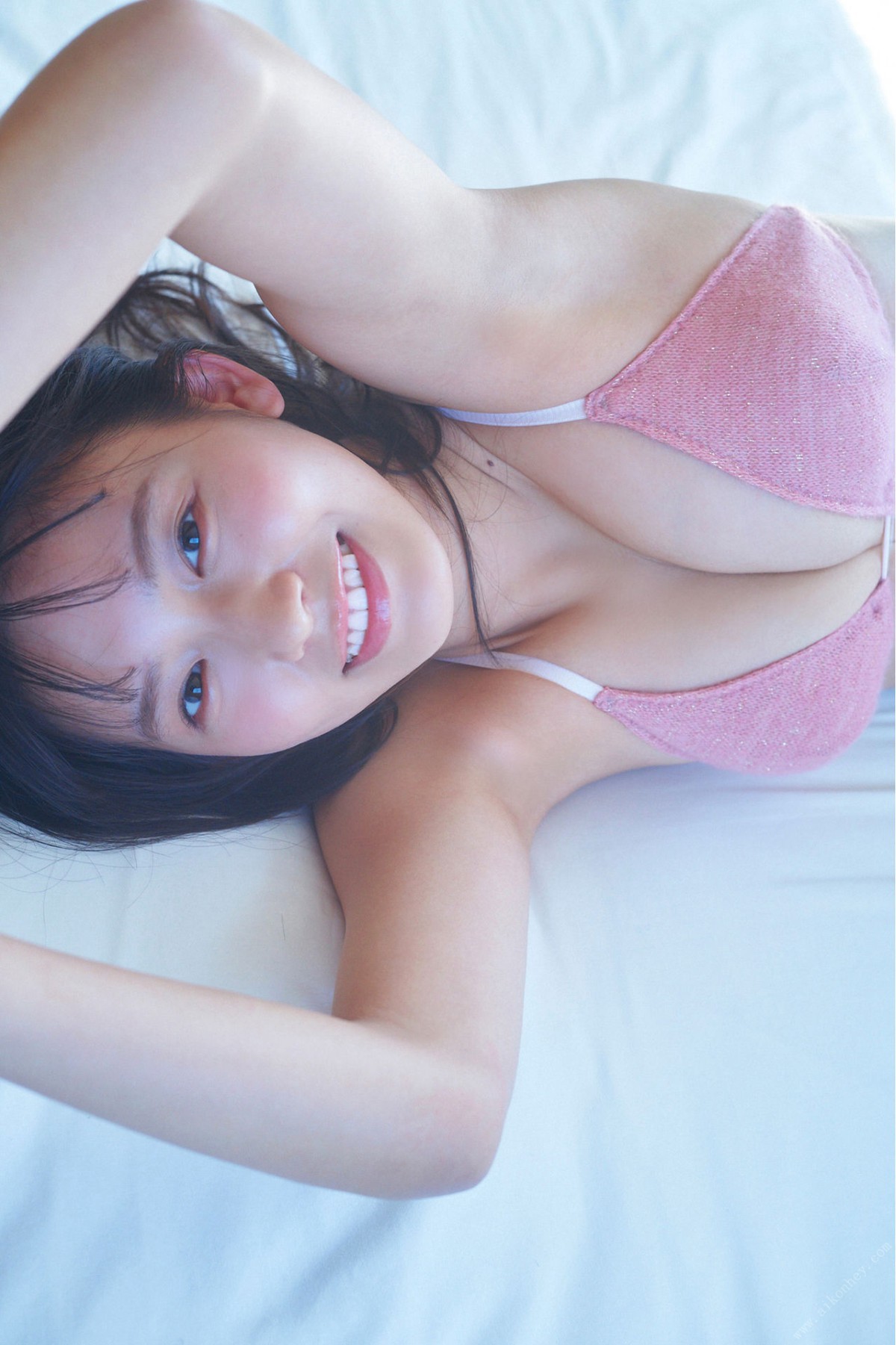 Young Magazine Photobook 2022 09 16 Nene Shida 志田音々 Next Oshi Girl 1 4 Next Part 1 0032 9425379409.jpg