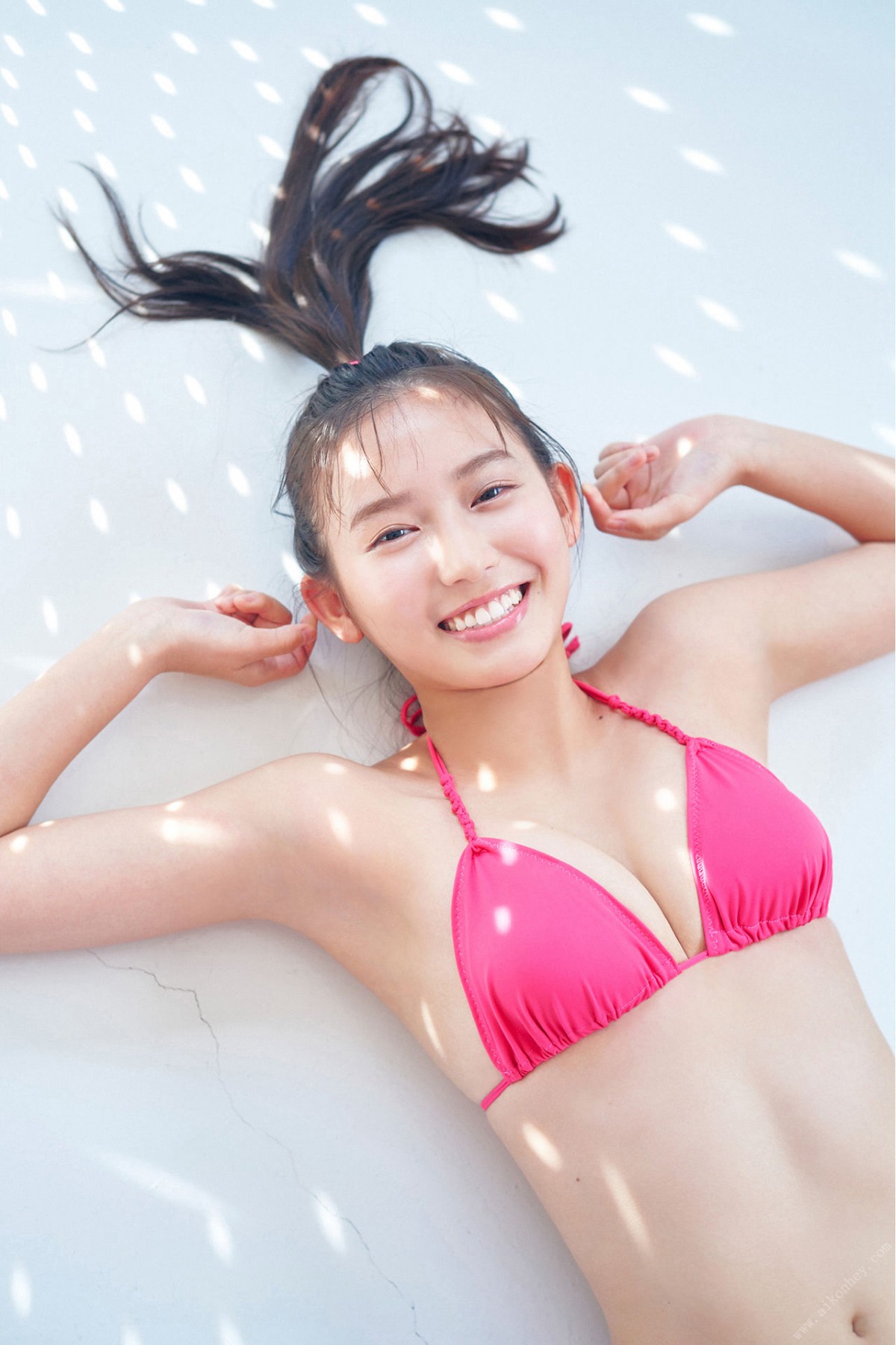 Young Magazine Photobook 2022 09 16 Nene Shida 志田音々 Next Oshi Girl 1 4 Next Part 2 0010 4375677260.jpg