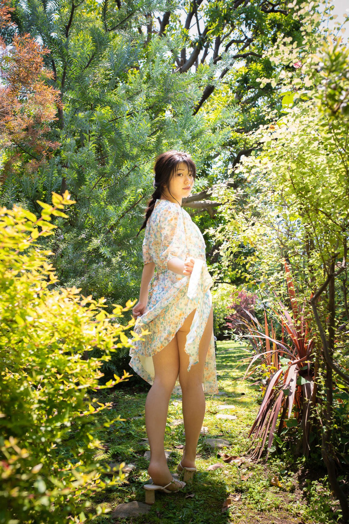 Weekly Gendai Photobook Yamada Kana 山田かな KANA Sensual White No Watermark 0064 2264135405.jpg