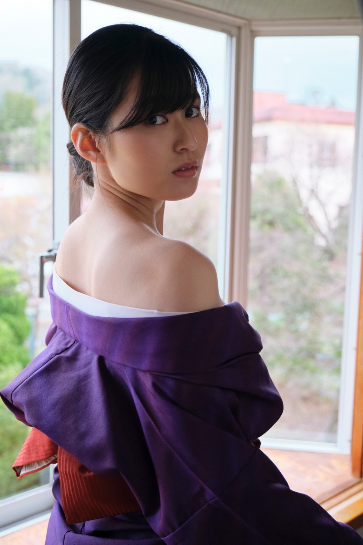 Weekly Taishu Photobook 2021 10 15 Miri Ichika 未梨一花 Unforgettable Woman 0045 0480015378.jpg