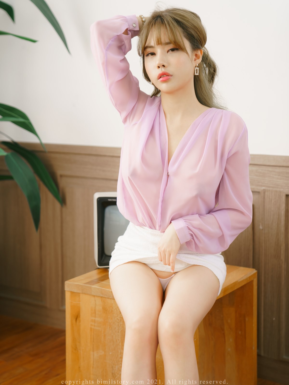 Bimilstory Eunha 은하 Vol 04 How to Dress in Case of F Cup Size Woman 0020 9864324246.jpg