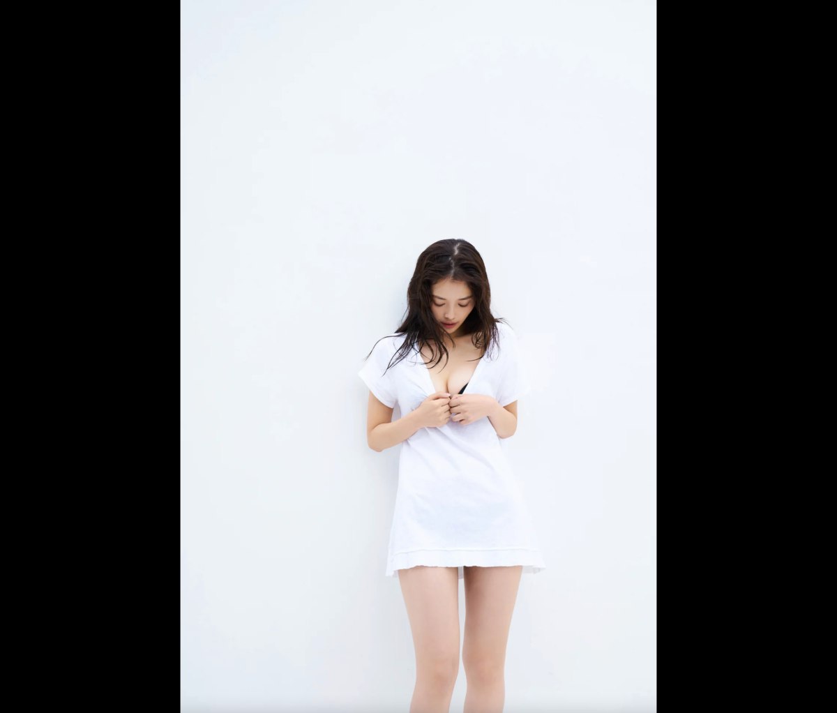 FRIDAY Digital Photo Hinami Mori 森 日菜美 Seaside Girl Complete Edition 0005 7720277772.jpg
