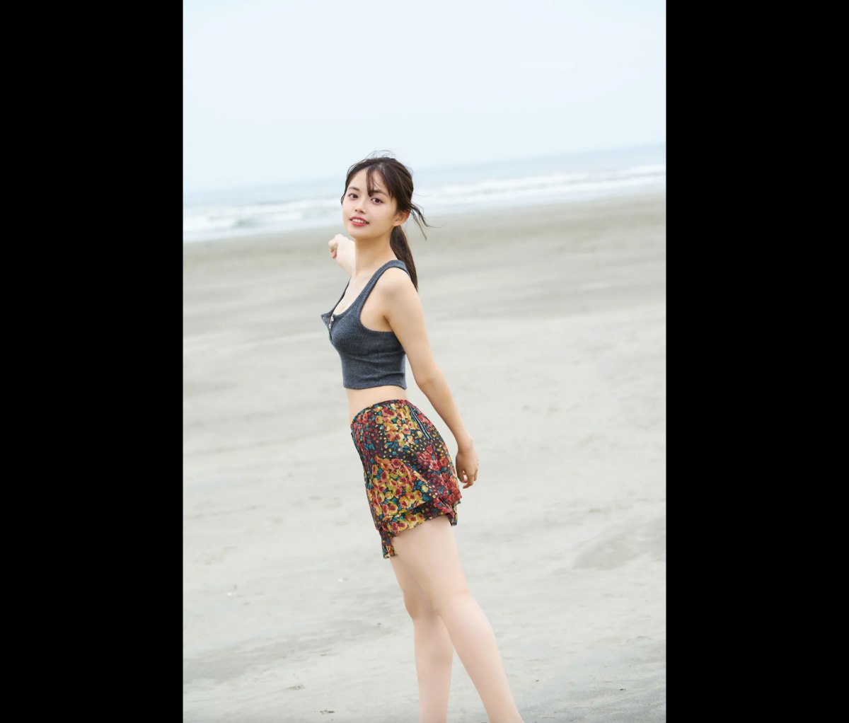 FRIDAY Digital Photo Hinami Mori 森 日菜美 Seaside Girl Complete Edition 0022 6669472470.jpg
