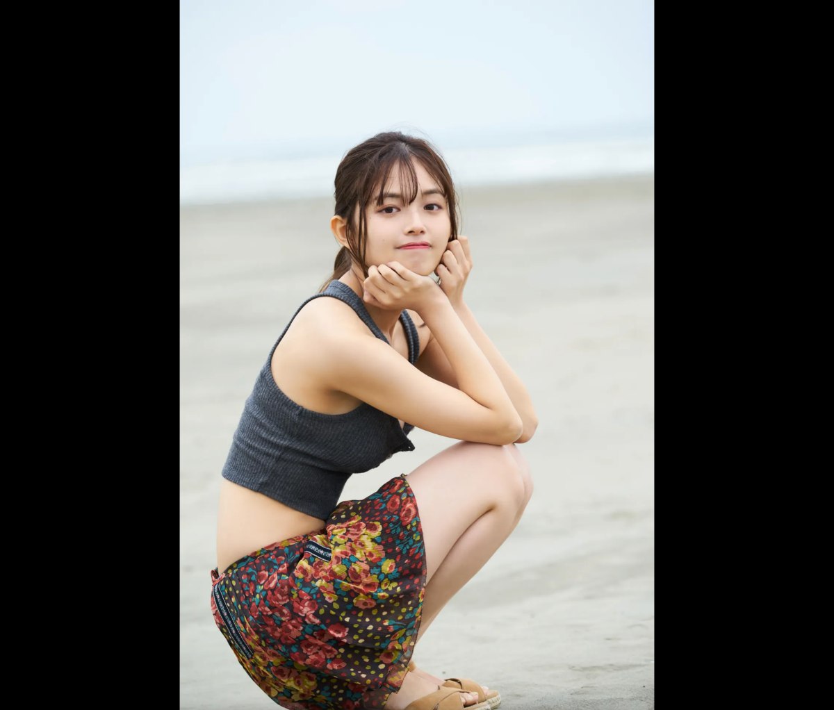 FRIDAY Digital Photo Hinami Mori 森 日菜美 Seaside Girl Complete Edition 0024 1735274384.jpg