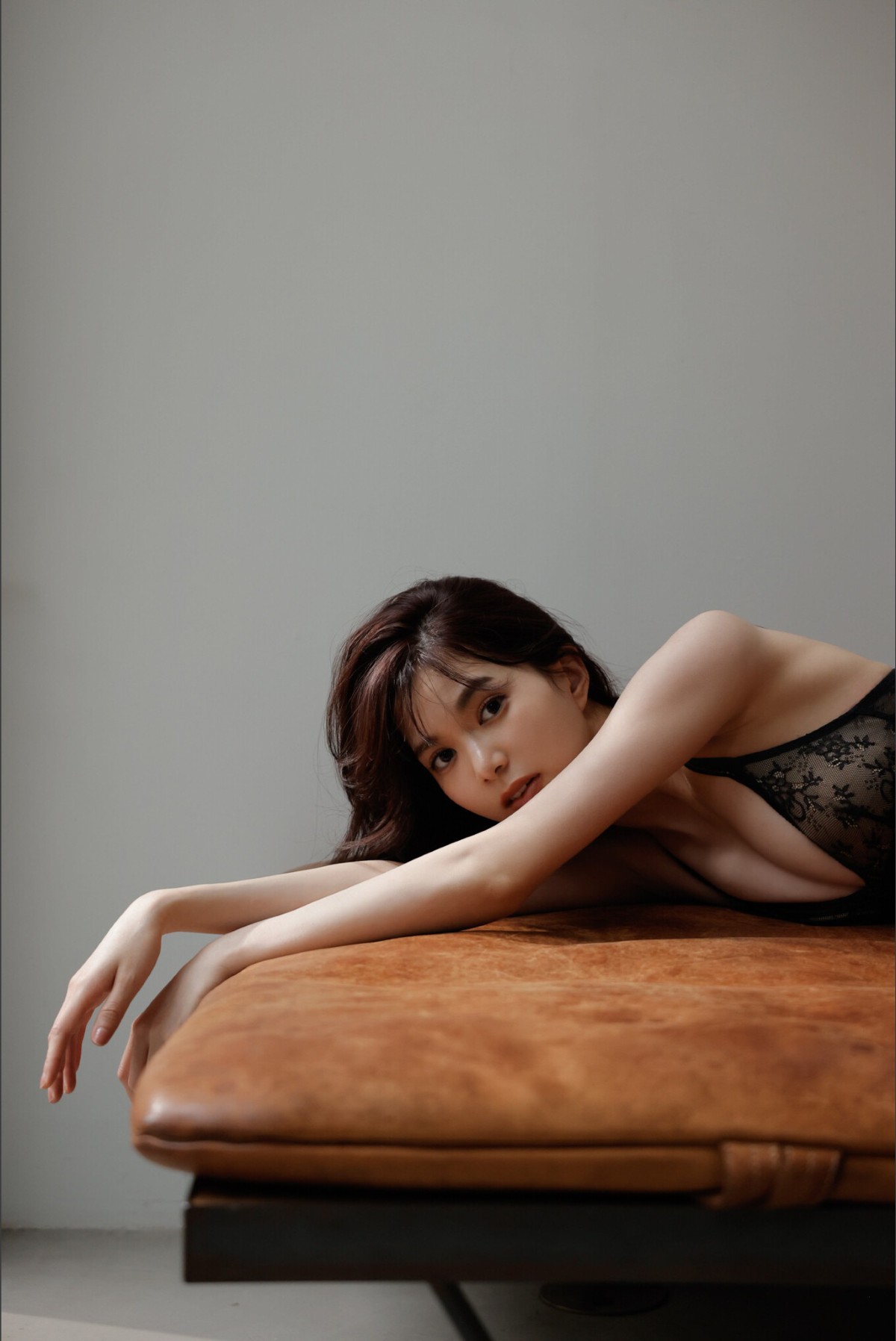 FRIDAYデジタル写真集 Digital Photobook 2023 01 19 Riko Matsudaira 松平璃子 Glossy And Sexy Vol 1 0047 4952401381.jpg
