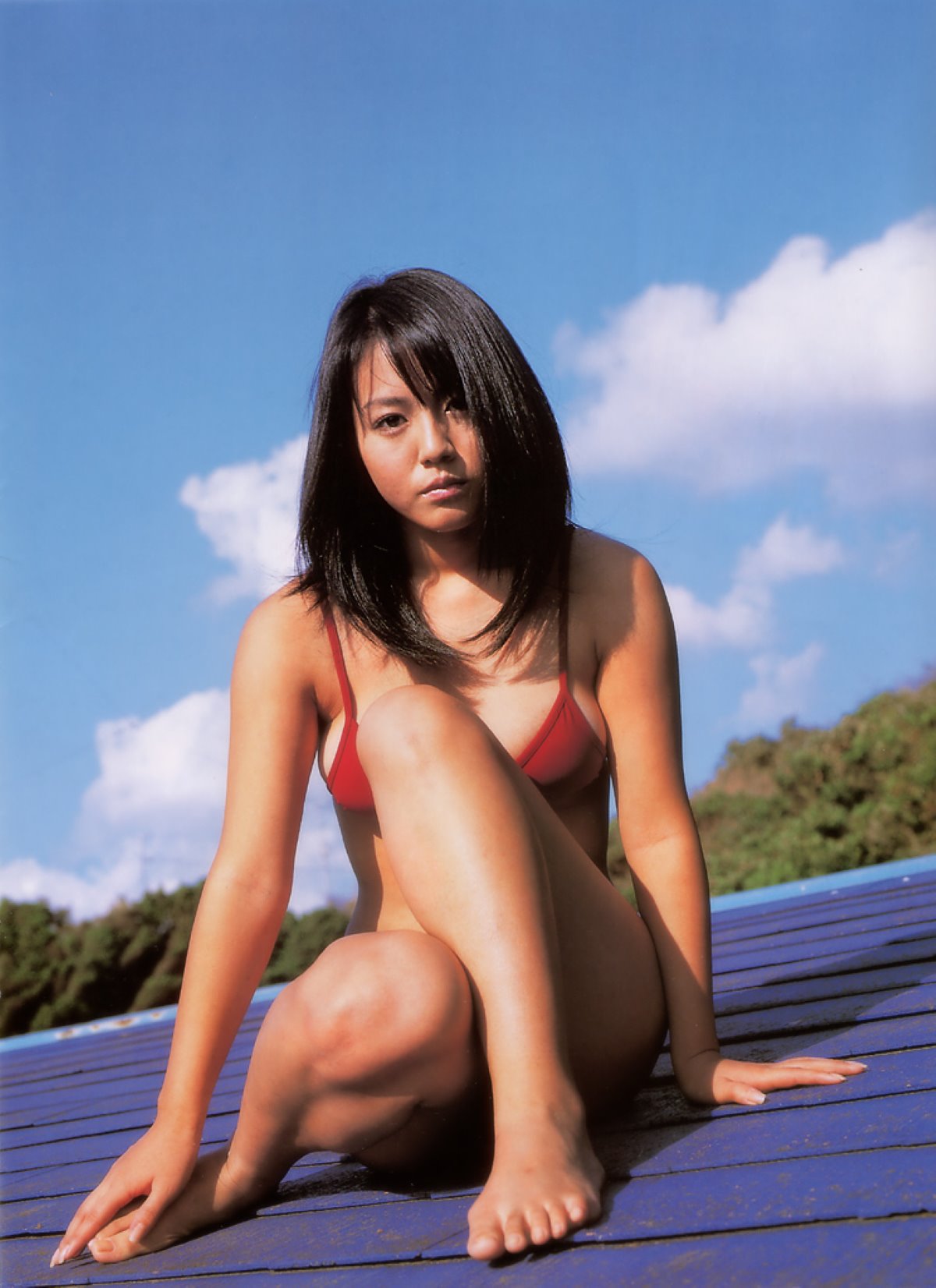 Photobook Sayaka Isoyama 磯山さやか Playing With An Island Girl 0005 5271781764.jpg