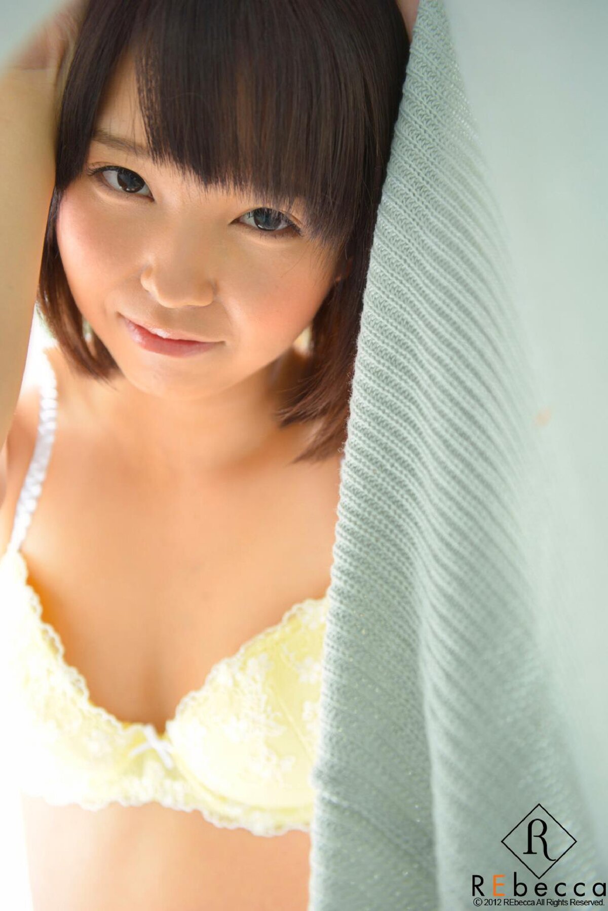 Photobook Iku Natsumi 夏海いく First Naked Virgin Nude 0006 8298145002.jpg