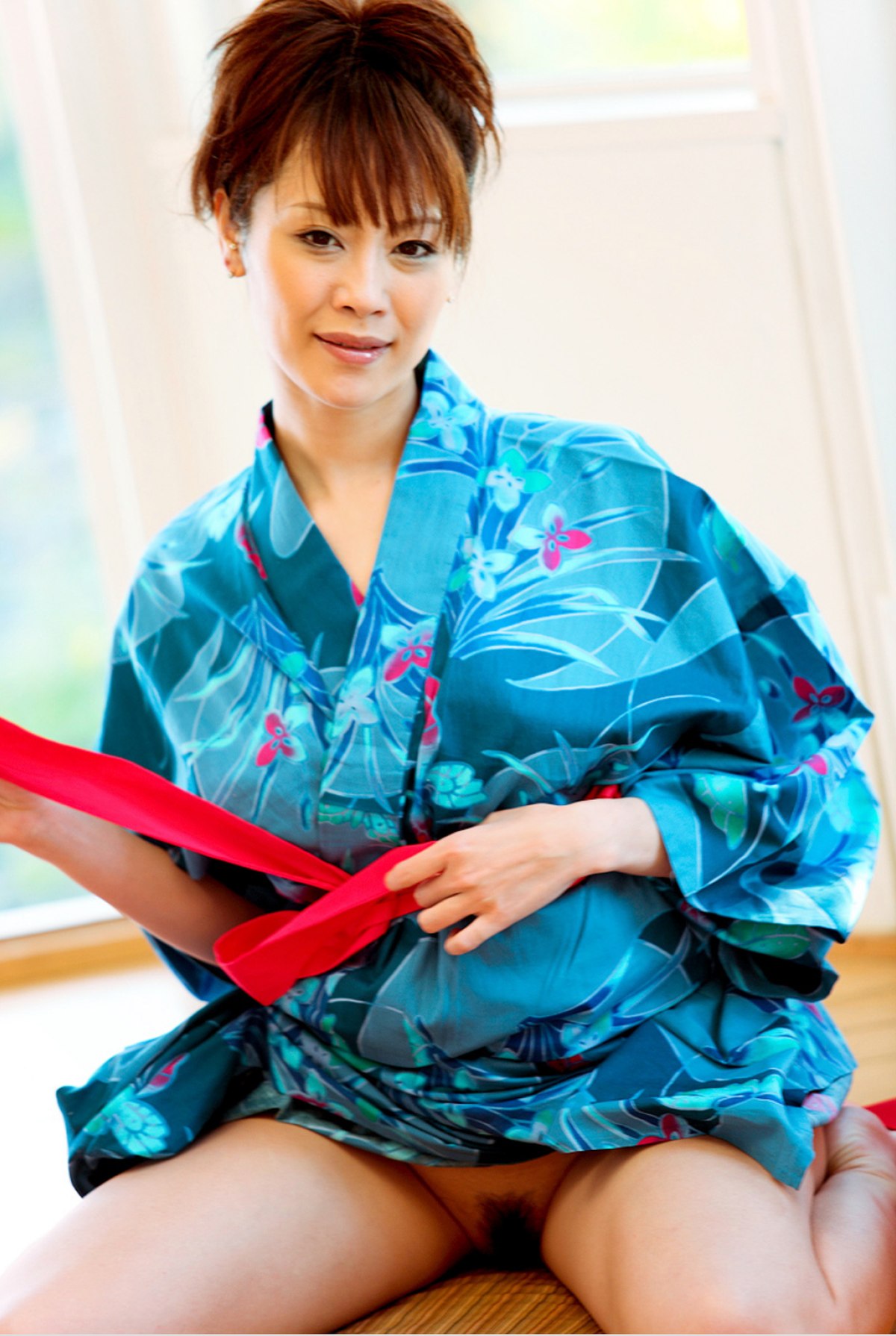 Photobook Natsumi Horiguchi 堀口奈津美 Dripping Of A Beautiful Wife In Japanese Clothes 0019 8344688098.jpg
