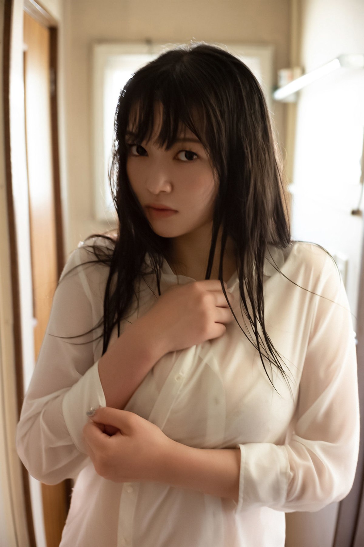 Weekly Gendai Photobook 2023 07 09 Suzuka Sayama 佐山すずか Body Wet In The Shower 0034 4273487899.jpg