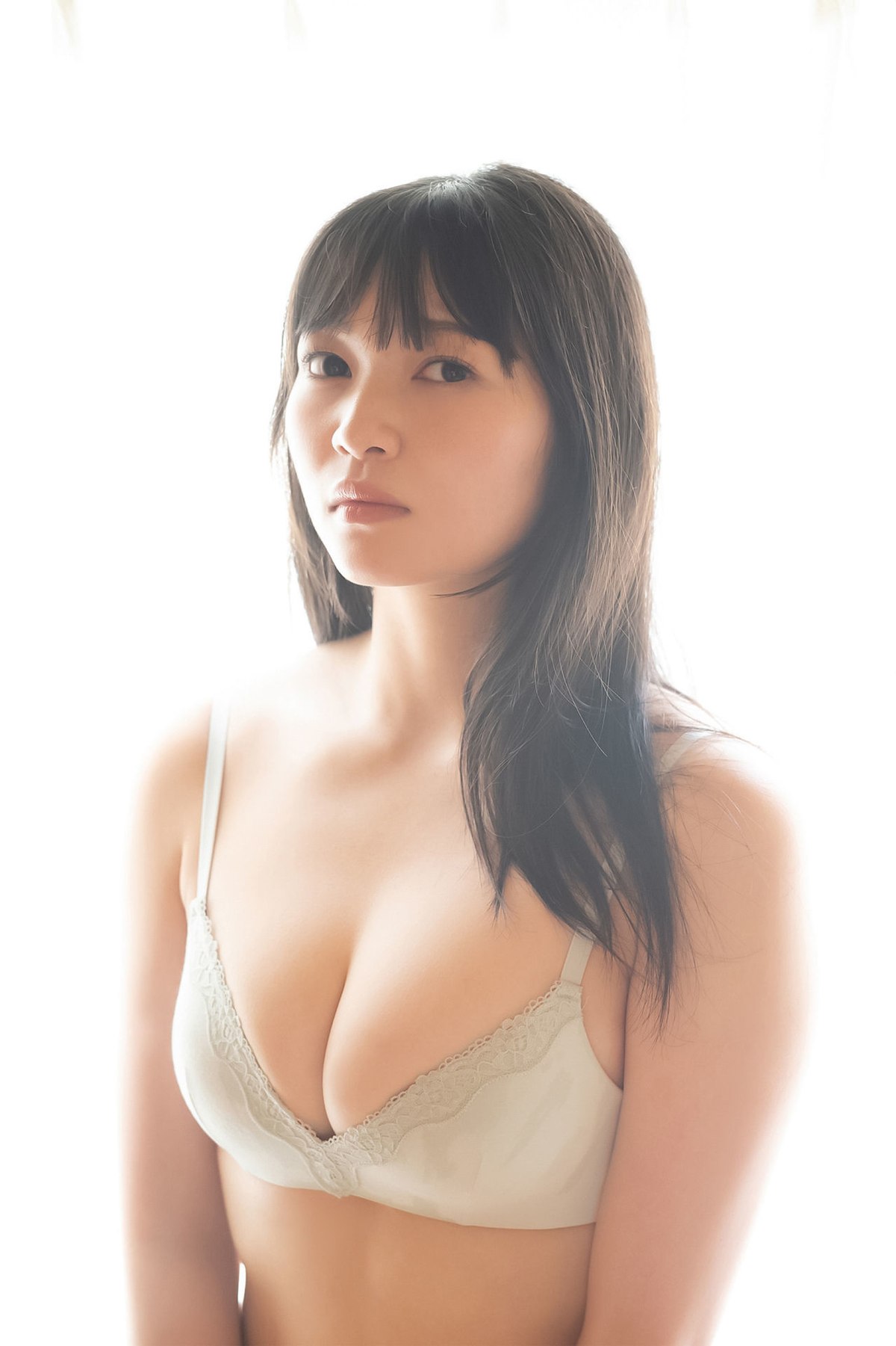 Weekly Gendai Photobook 2023 07 09 Suzuka Sayama 佐山すずか Body Wet In The Shower 0069 3279142971.jpg