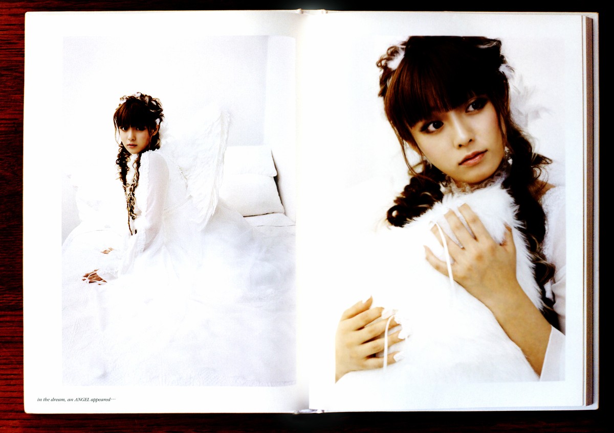 Photobook Fukada Kyoko 深田恭子 Meets Angel Movie Angel 0033 0068373072.jpg
