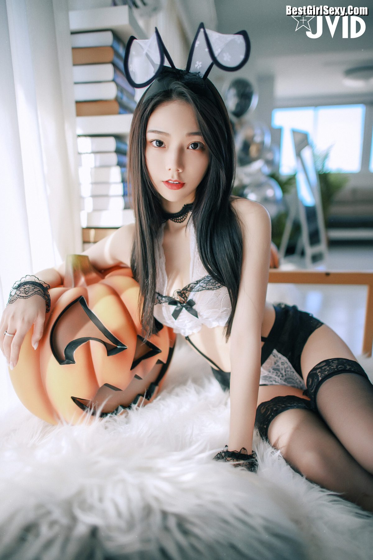 JVID Jiu Jiu 啾啾 School Girl Turns Into Devil Bunny A 0019 6072306880.jpg