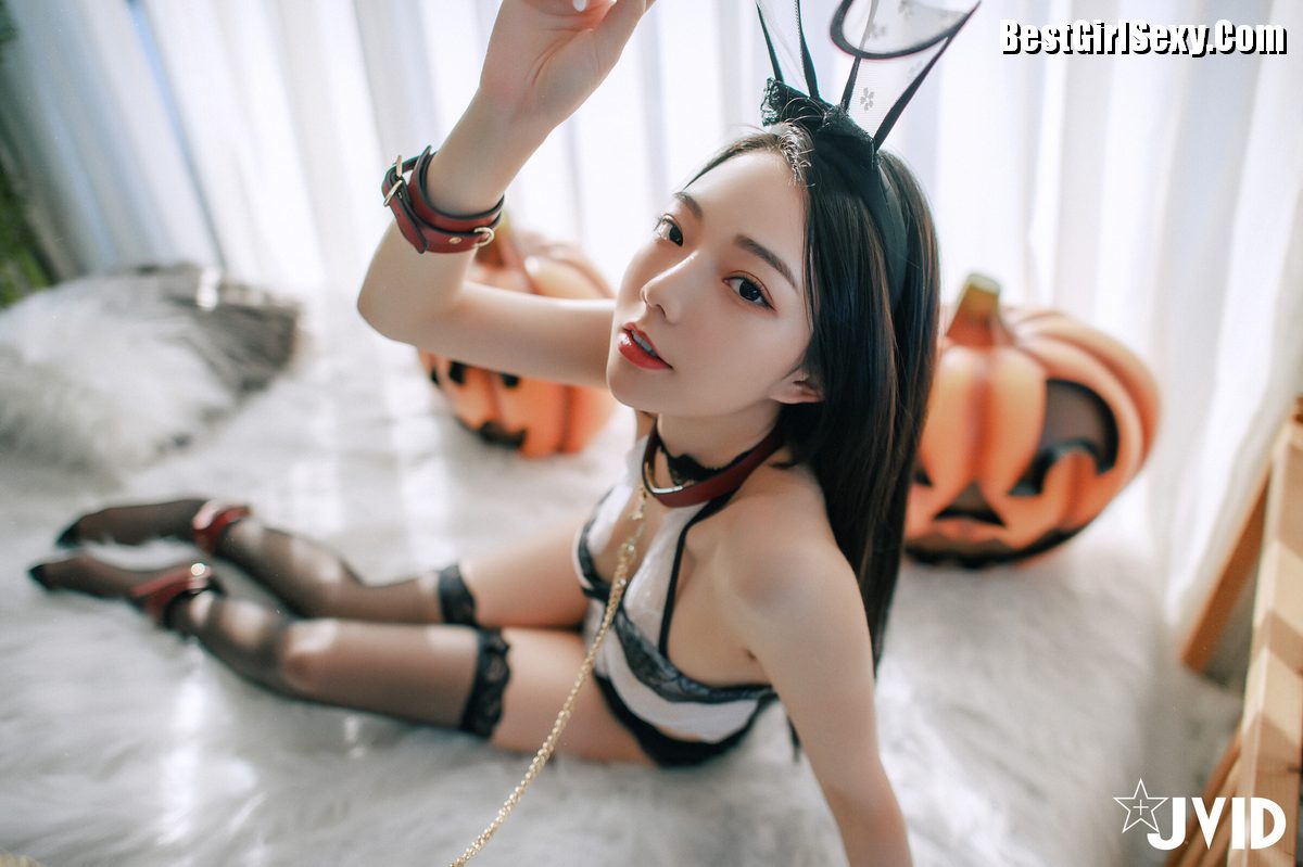 JVID Jiu Jiu 啾啾 School Girl Turns Into Devil Bunny B 0022 1598236315.jpg
