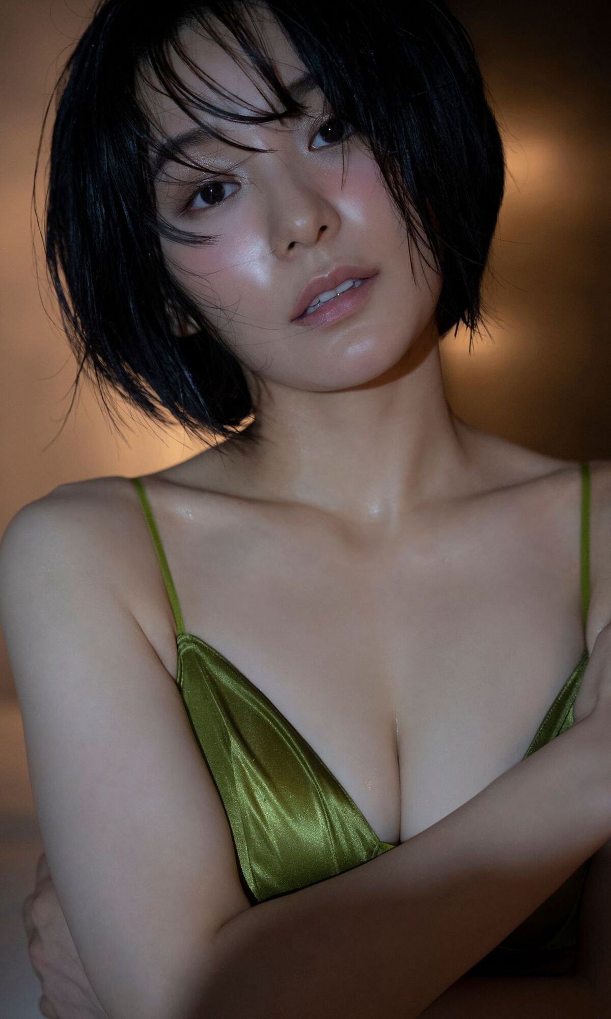 Digital Limited Momoko Arata 新田桃子 Donbra Actress Playing Three Roles First Gravure 0014 7508494981.jpg